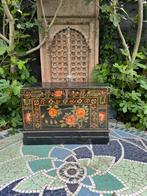 Chinese handbeschilderde oude vintage grote kist chinees, Huis en Inrichting, Verburgt Vintage, Gebruikt, 50 tot 100 cm, 50 tot 75 cm