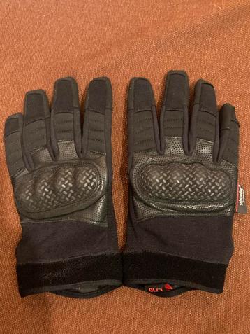 Schoeller pgd cut resistance gloves beschikbaar voor biedingen