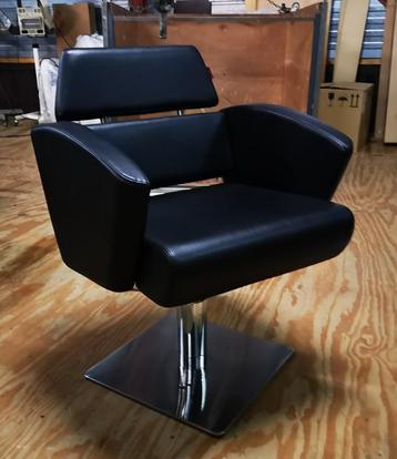 kappersstoelen Outlet Beauty kapper kapsalon beschikbaar voor biedingen