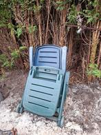 Gratis af te halen: 2 kunststof ligstoelen, Tuin en Terras, Ligbedden, Ophalen of Verzenden