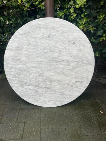 Te koop tafelblad italiaans marmer 120cm met facetkant beschikbaar voor biedingen