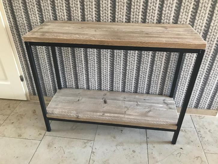 Sidetable steigerhout met staal. (TIP!), Huis en Inrichting, Tafels | Sidetables, Nieuw, 25 tot 50 cm, 150 tot 200 cm, Rechthoekig