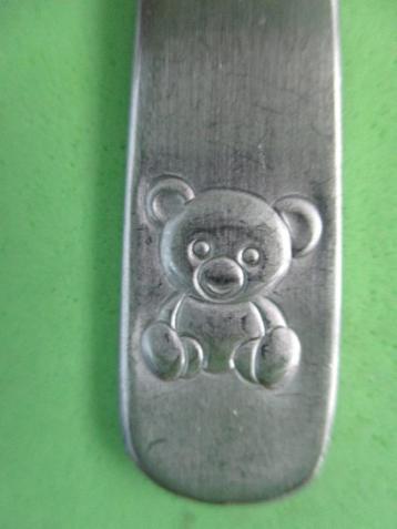 (KB4765) Kinderbestek Zittend beertje vork  beschikbaar voor biedingen