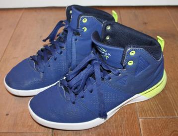 Tarmak basketbalschoenen maat 40 beschikbaar voor biedingen