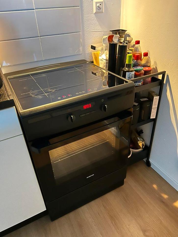 Iventum inductie fornuis, zwart, Witgoed en Apparatuur, Fornuizen, Gebruikt, Vrijstaand, Inductie, 4 kookzones, 85 tot 90 cm, Ophalen