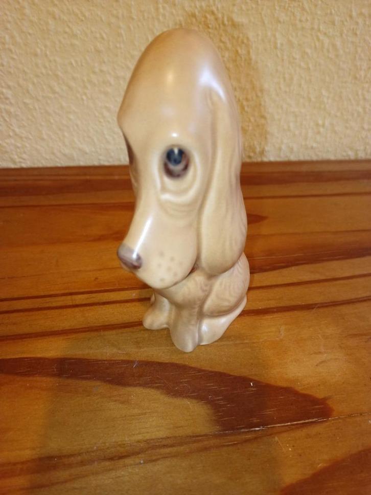 Hondje basset van Sylvac No. Z950, Antiek en Kunst, Antiek | Keramiek en Aardewerk, Ophalen of Verzenden