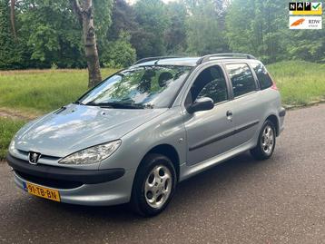 Peugeot 206 SW 1.4 One-line 2006,GrijsBenzine beschikbaar voor biedingen
