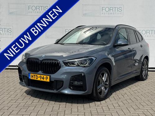 BMW X1 xDrive25e High Executive M-SPORT | BLACK GRILL | NAVI, Auto's, BMW, Bedrijf, Te koop, X1, 4x4, ABS, Airbags, Airconditioning