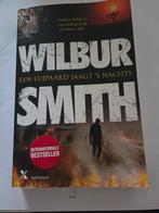 Wilbur Smith - Een luipaard jaagt 's nachts, Ophalen of Verzenden, Gelezen, Wilbur Smith, Nederland