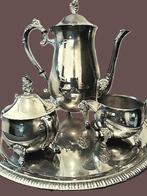 VERZILVERD KOFFIESTEL BESTAANDE UIT DIENBLAD DIAMETER 31 CM+, Antiek en Kunst, Ophalen of Verzenden, Zilver