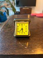 Vintage Europa 2 Jewels Reiswekker, Antiek en Kunst, Antiek | Klokken, Ophalen