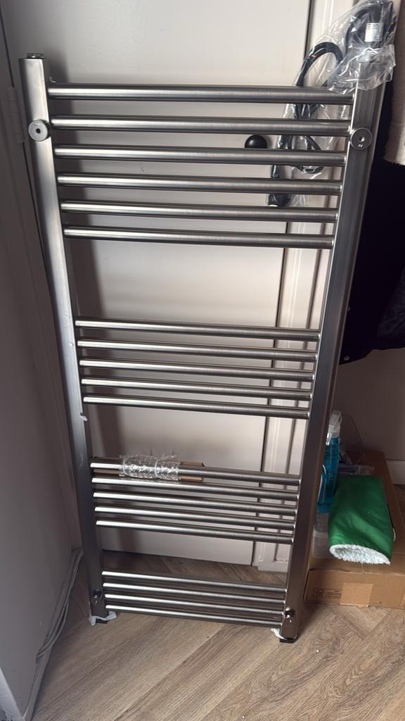 Design Radiator - Geborsteld RVS, Doe-het-zelf en Verbouw, Verwarming en Radiatoren, Zo goed als nieuw, Radiator, 200 tot 500 watt