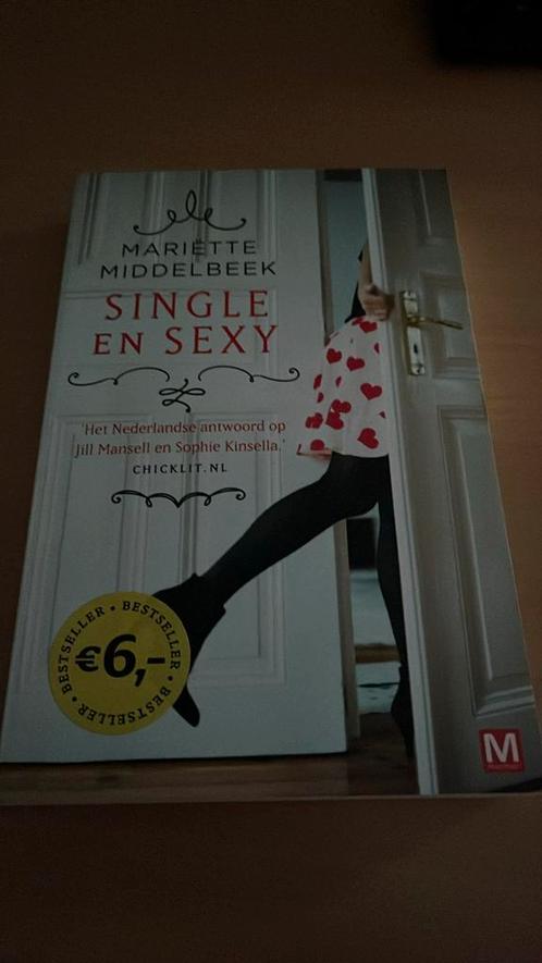 Mariëtte Middelbeek - Single en sexy, Boeken, Literatuur, Zo goed als nieuw, Nederland, Ophalen of Verzenden
