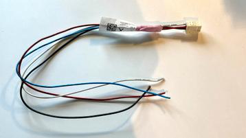 Tesla ECU Adapter P1072586-00-A brake controller nieuw beschikbaar voor biedingen
