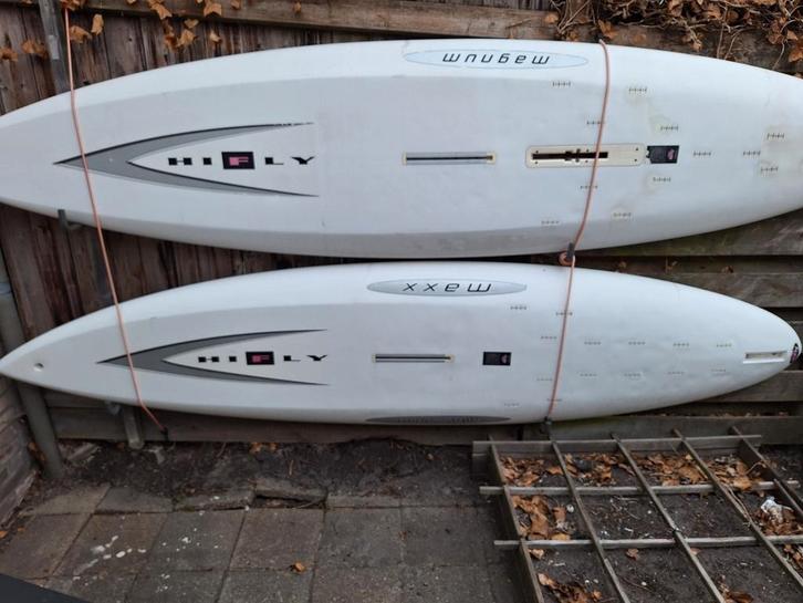HiFly Maxx Widestyle izgs, Watersport en Boten, Windsurfen, Zo goed als nieuw, Complete set, 300 cm of meer, Met vin(nen), 5 tot 7 m²
