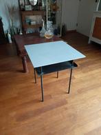 Bijzettafel hout en metaal (Auping door Wim Rietveld), 45 tot 60 cm, Gebruikt, Metaal of Aluminium, Vierkant