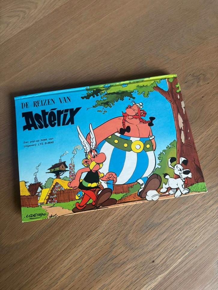De reizen van Asterix 1974 Pop-up zeldzaam 1e uitgave!, Boeken, Stripboeken, Gelezen, Eén stripboek, Ophalen of Verzenden