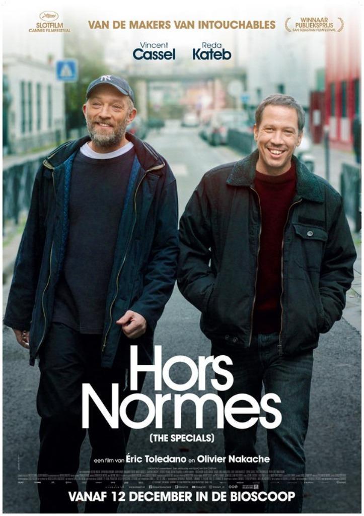 HORS   NORMES ( THE   SPECIALS )      filmposter., Verzamelen, Posters, Nieuw, Film en Tv, Verzenden