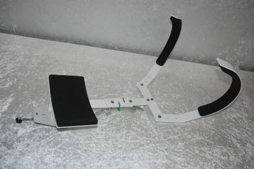 Harnas voor marchingsnare wit    <25252202> beschikbaar voor biedingen