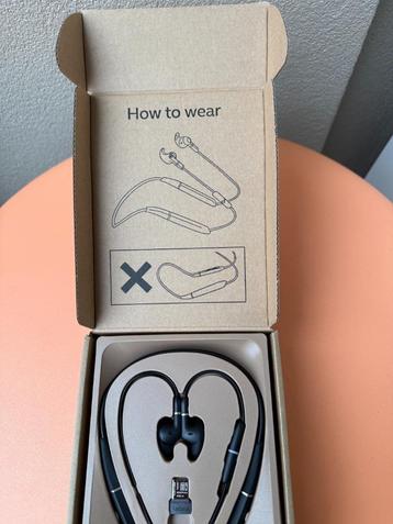 koptelefoon beschikbaar voor biedingen