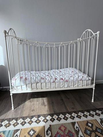 Mooi Ledikant - klassiek,. Perfect voor de babykamer! beschikbaar voor biedingen