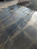 Zo'n 30 grote grijze tuintegels 60x60 cm, Tuin en Terras, Ophalen, Gebruikt, Beton, Terrastegels