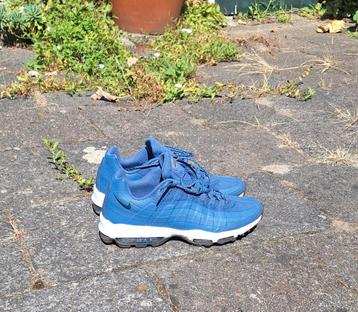 Nike airmax 95 mt45 beschikbaar voor biedingen