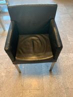 LABEL FELLINI: Zwarte leren stoel met armleuningen, Huis en Inrichting, Stoelen, Ophalen, Gebruikt, Zwart, Leer