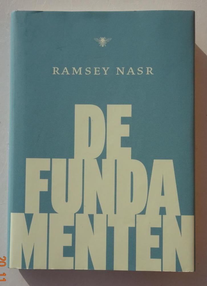 De Fundamenten - boek Ramsey Nasr, Boeken, Politiek en Maatschappij, Zo goed als nieuw, Nederland, Ophalen of Verzenden