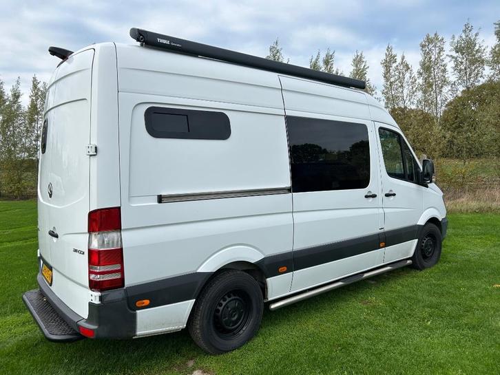 Mooie Sprinter buscamper nieuwe inbouw, Caravans en Kamperen, Campers, Particulier, tot en met 2, Buscamper of Camperbus, Mercedes-Benz