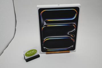iPad Pro 13" M4 512GB + Magic Keyboard Nieuw !! beschikbaar voor biedingen