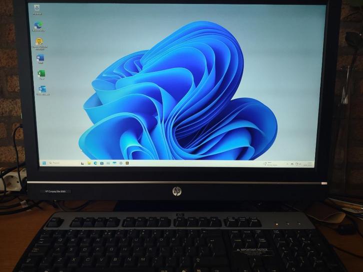 HP AIO 23 “ Windows 11 Pro en Office Professional Plus 2024, Computers en Software, Desktop Pc's, Zo goed als nieuw, SSD, Ophalen