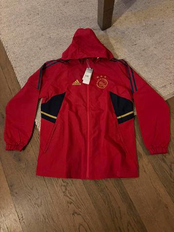 AJAX regenjas beschikbaar voor biedingen