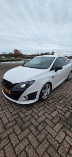 Seat Ibiza 1.4 TSI 132KW Cupra AUT 2010 Wit, Auto's, Seat, 4 cilinders, Particulier, 1390 cc, 16 km/l