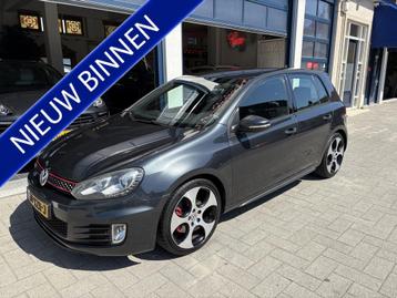 Volkswagen Golf 2.0 GTI NL AUTO/CLIMA/NAVI/TELEFOON/PDC beschikbaar voor biedingen