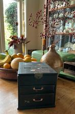 Klein ladenkastje met uitklapbare spiegel Aziatisch, Huis en Inrichting, Kasten | Ladekasten, Minder dan 50 cm, Gebruikt, Ophalen of Verzenden