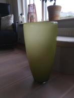 Mooie hoge groene vaas glas, Huis en Inrichting, Ophalen, 50 tot 75 cm, Groen, Glas