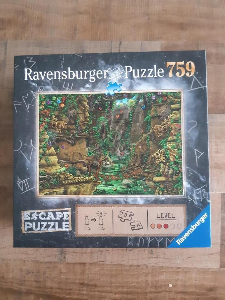 Ravensburger Escape Puzzle  - De Tempel (759 stukjes), Hobby en Vrije tijd, Denksport en Puzzels, Zo goed als nieuw, Legpuzzel