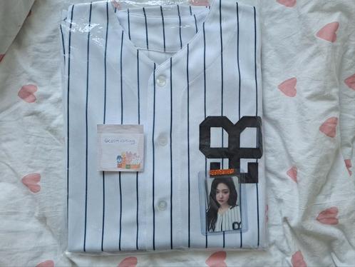 Aespa Ningning baseball shirt, Verzamelen, Muziek, Artiesten en Beroemdheden, Zo goed als nieuw, Kleding, Ophalen of Verzenden