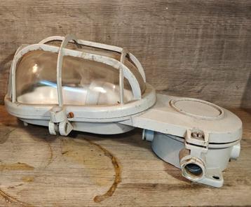 Industria Rotterdam wandlamp, korflamp, bunkerlamp beschikbaar voor biedingen
