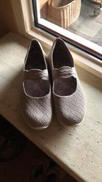 Skechers 39 beige taupe instappers, Kleding | Dames, Schoenen, Ophalen of Verzenden, Zo goed als nieuw, Beige, Instappers
