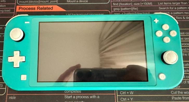 Nintendo Switch Lite (Turquoise Blue), Spelcomputers en Games, Spelcomputers | Nintendo Switch Lite, Zo goed als nieuw, Turquoise