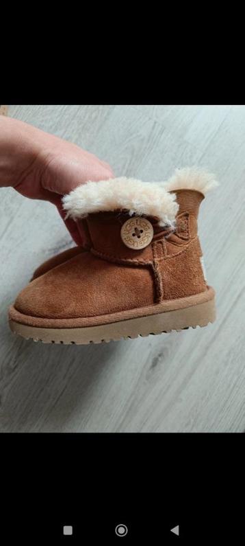 Uggs australia kids maat 23.5 beschikbaar voor biedingen