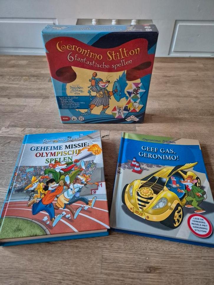 Nieuw spel van Geronimo Stilton en 2 boeken, Hobby en Vrije tijd, Gezelschapsspellen | Bordspellen, Nieuw, Drie of vier spelers