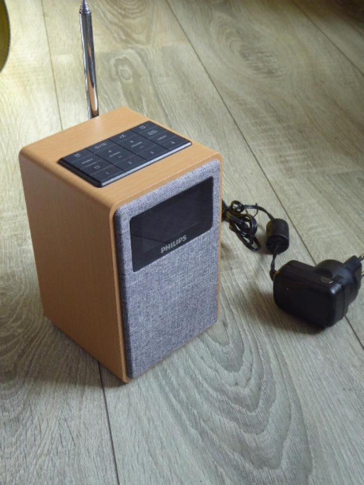 PHILIPS KLOKRADIO  DAB+ / FM radio    type TAR5005 nieuwst, Audio, Tv en Foto, Radio's, Zo goed als nieuw, Radio, Ophalen of Verzenden