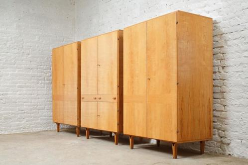 Set 1960 Strakke Seventies Kasten op Elegante Pootjes, Huis en Inrichting, Kasten | Kledingkasten, Gebruikt, 150 tot 200 cm, 200 cm of meer