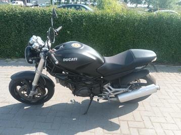 Ducati Monster 750 Dark 38.000 km sleutels zoek.... beschikbaar voor biedingen