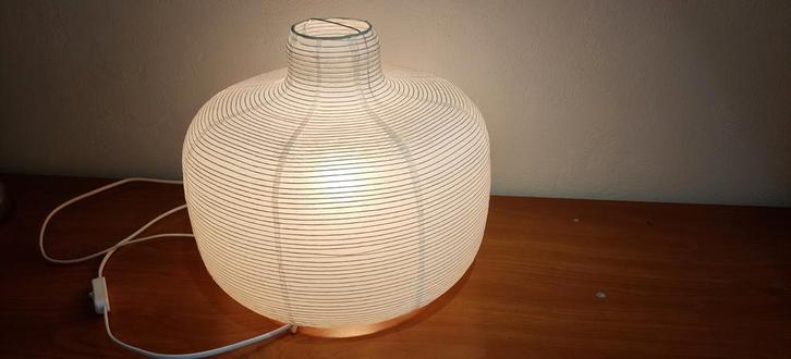 Sfeervolle tafellamp met papieren kap, Huis en Inrichting, Lampen | Tafellampen, Zo goed als nieuw, Minder dan 50 cm, Stof, Ophalen of Verzenden
