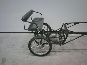 Pony-sulky in nette staat. Geremd beschikbaar voor biedingen