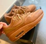 Nike Air Max 1 '87 NBHD, Kleding | Dames, Ophalen of Verzenden, Nieuw, Bruin, Sneakers of Gympen